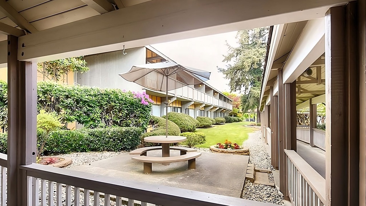 Photo of Outdoor in West Bellevue