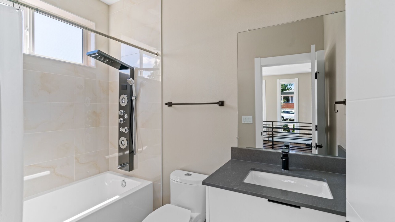 Photo of Bathroom in White Center