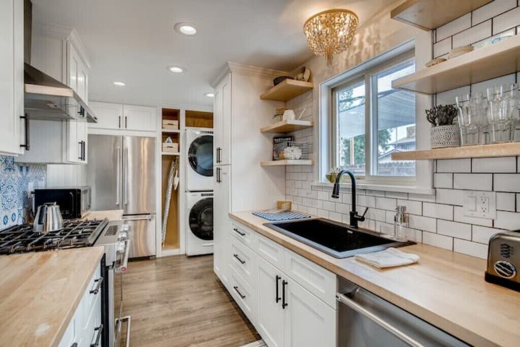 Photo of Kitchen in Arvada Plaza Area