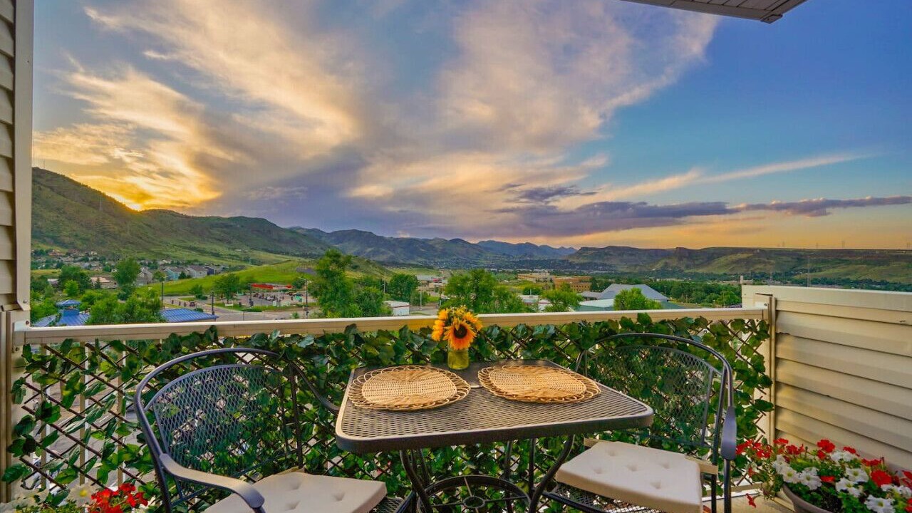 Photo of Outdoor in Golden