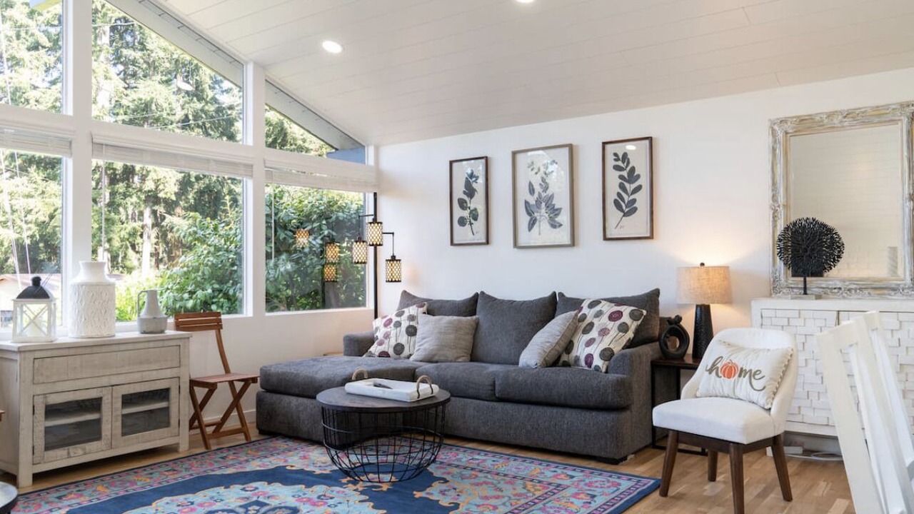 Photo of Livingroom in Picnic Point-North Lynnwood