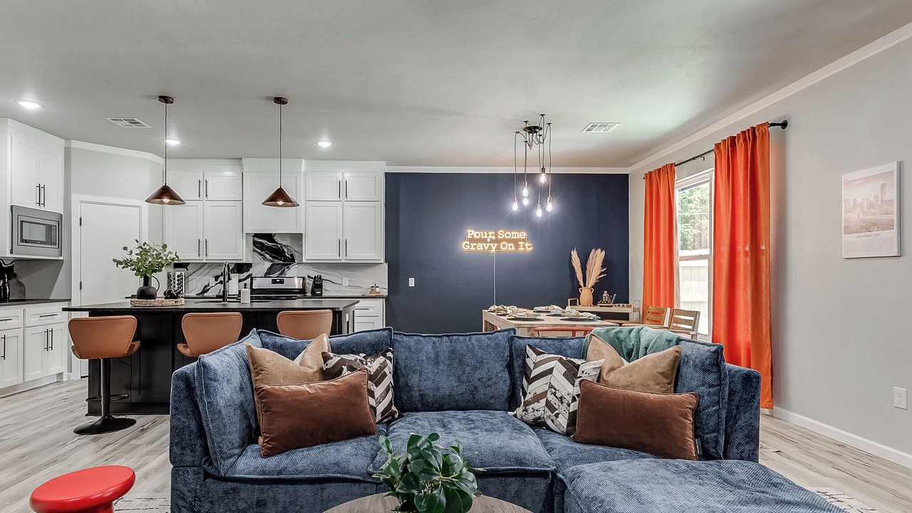 Photo of Livingroom in Central Oklahoma City