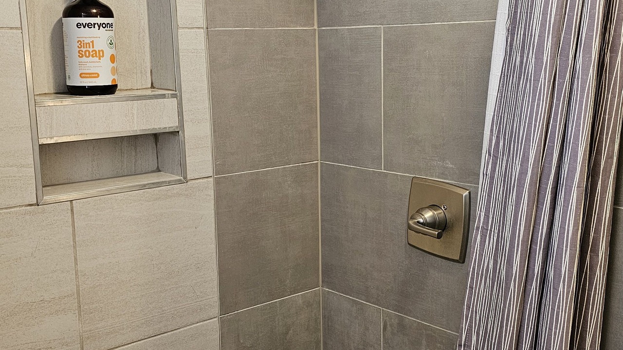Photo of Bathroom in Canyon
