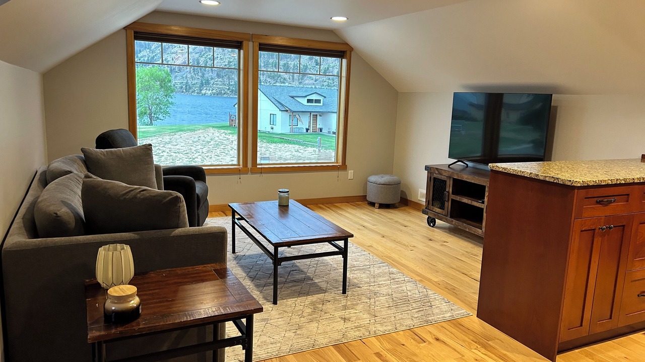 Photo of Livingroom in Brewster