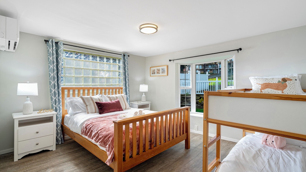 Photo of Bedroom in Bryn Mawr-Skyway
