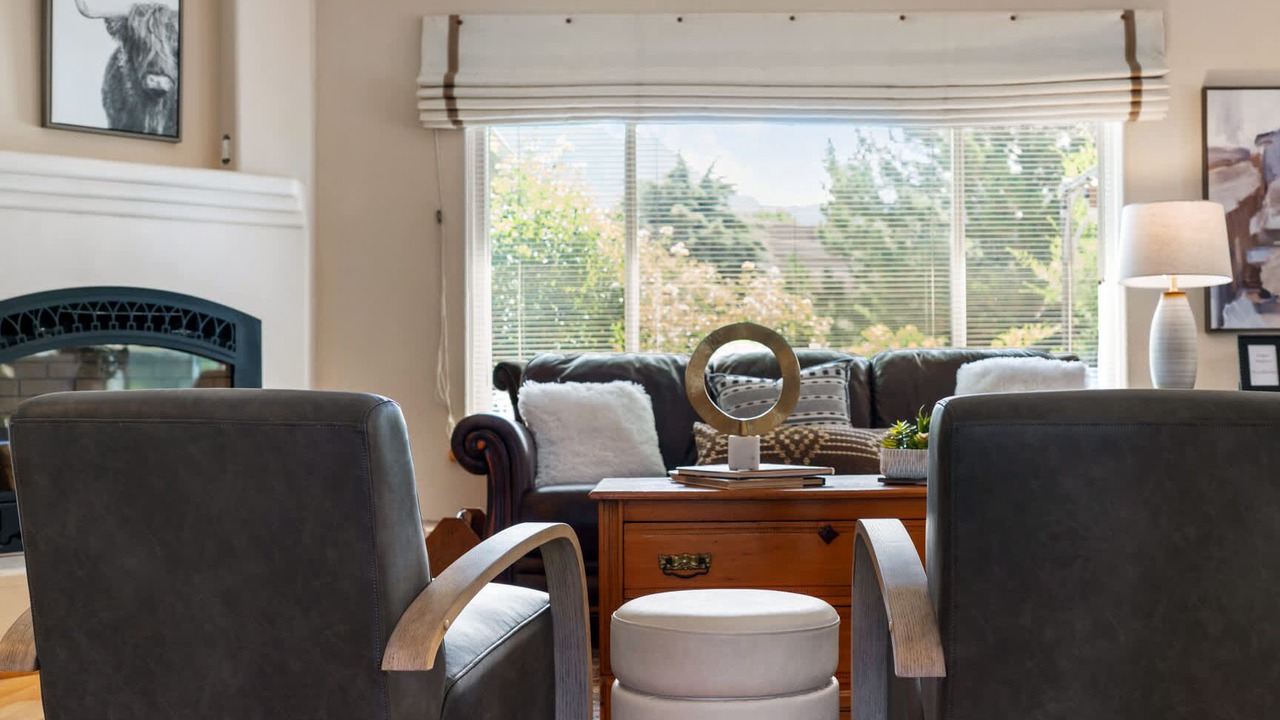 Photo of Livingroom in North Albuquerque Acres