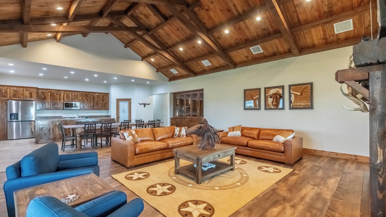 Photo of Livingroom in Eastland