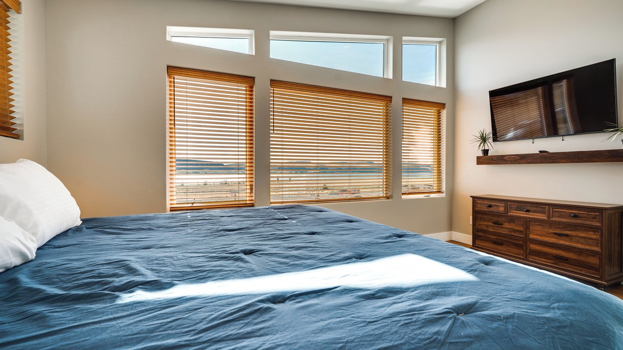 Photo of Bedroom in Sunland Estates