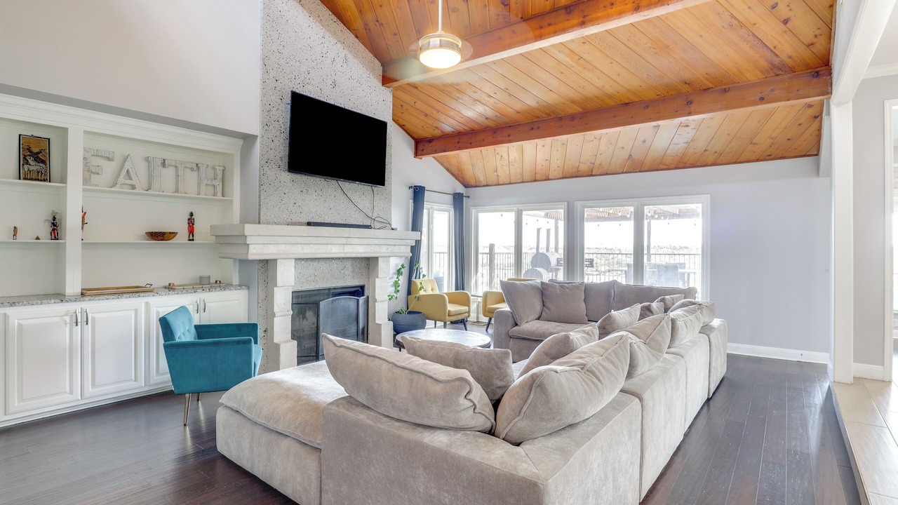 Photo of Livingroom in Ransom Canyon