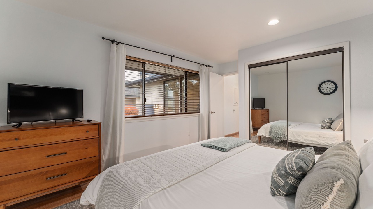 Photo of Bedroom in Wapato Point