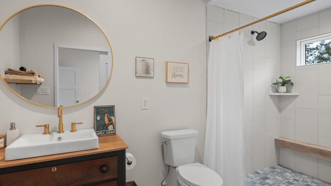 Photo of Bathroom in Granbury