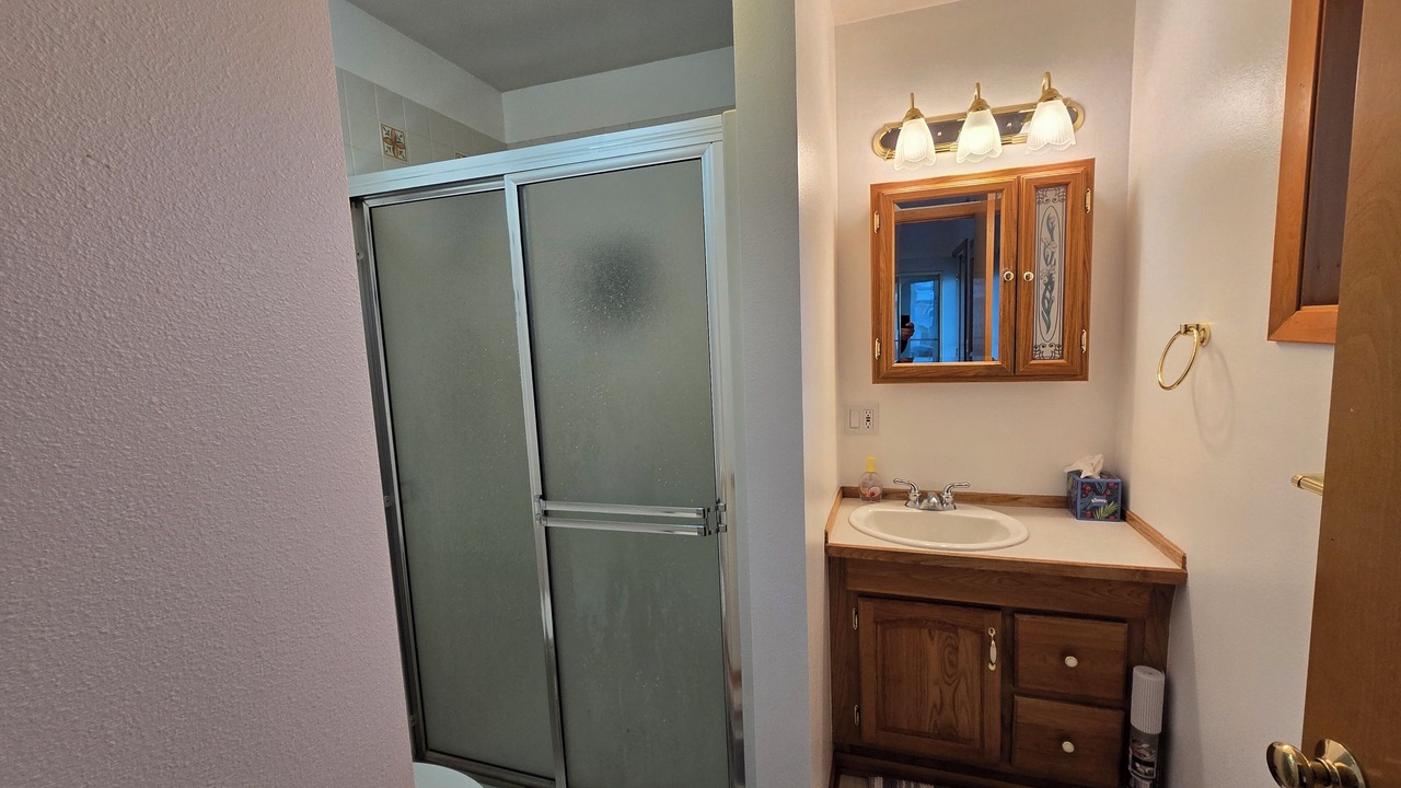 Photo of Bathroom in Waitsburg