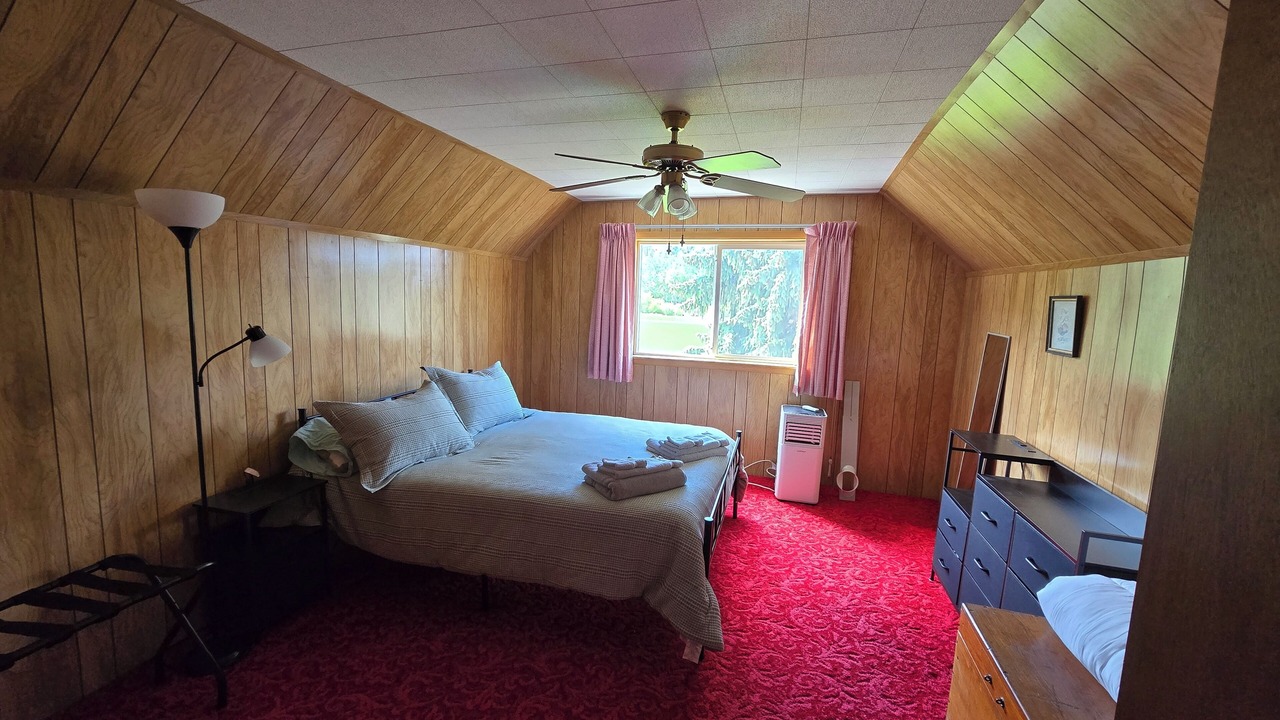 Photo of Bedroom in Waitsburg