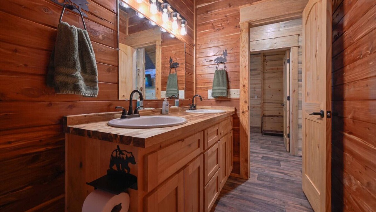 Photo of Bathroom in Mena