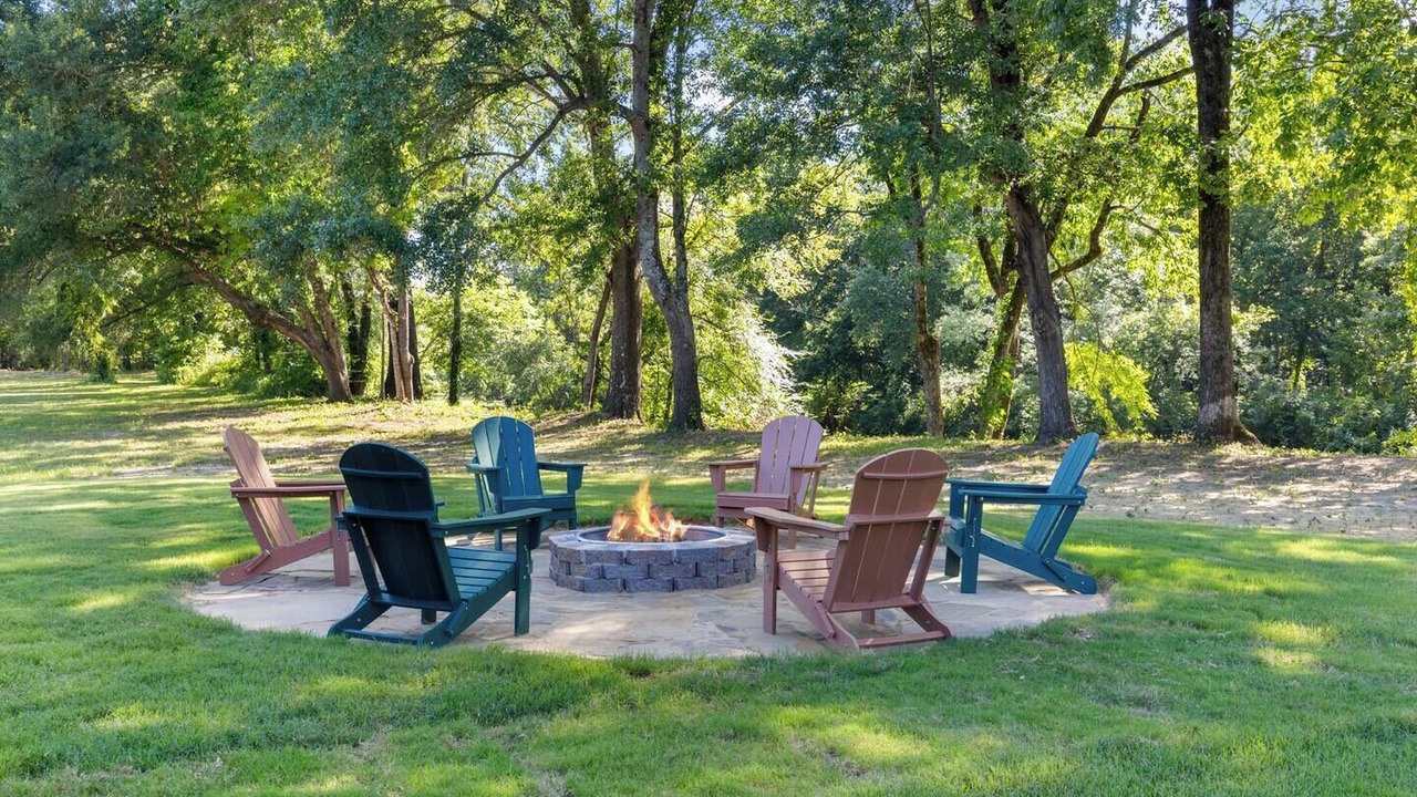 Photo of Outdoor in Golden
