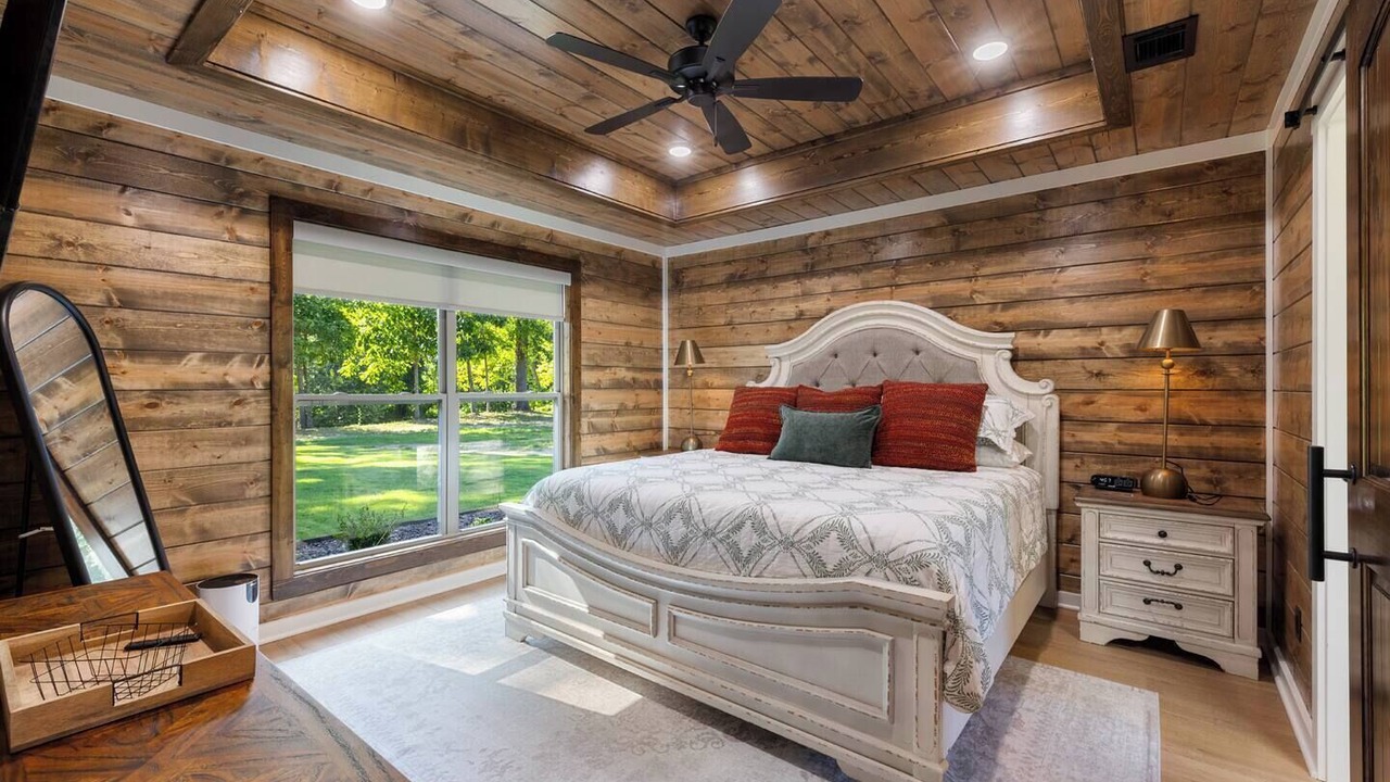 Photo of Bedroom in Golden