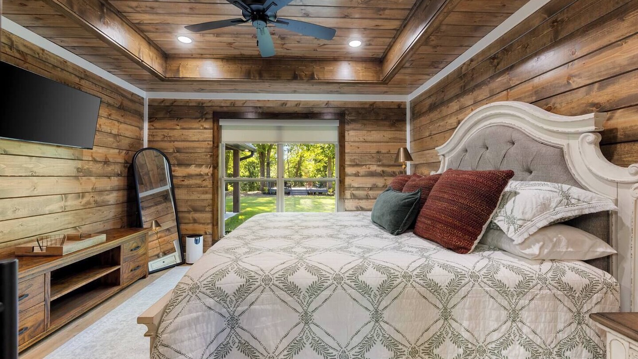 Photo of Bedroom in Golden