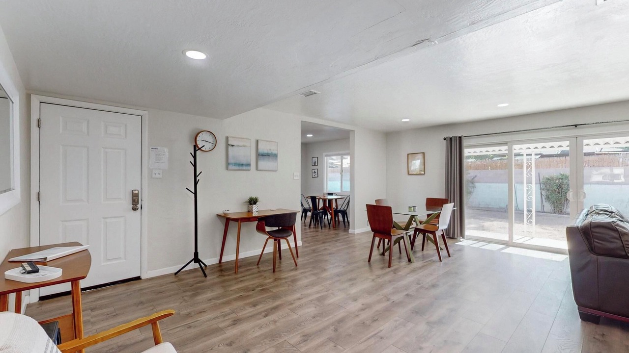 Photo of Livingroom in Northeast Heights