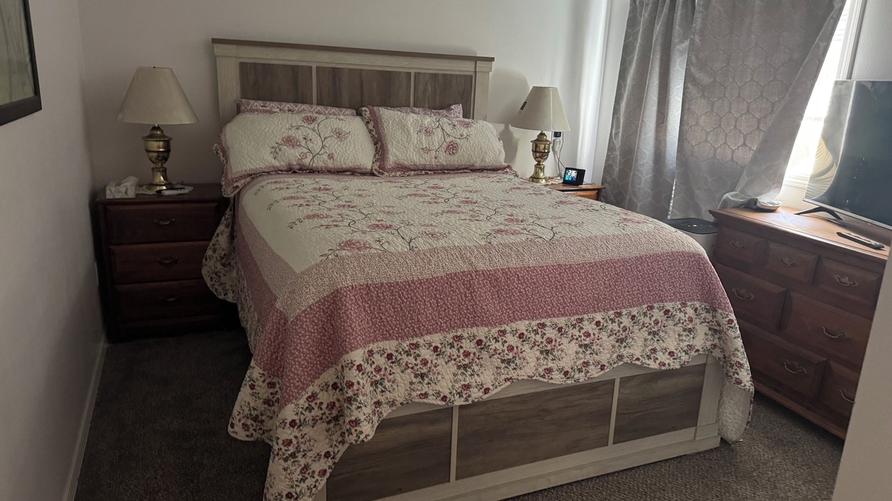 Photo of Bedroom in Council