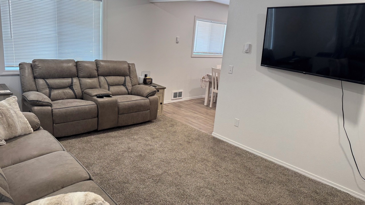 Photo of Livingroom in Council