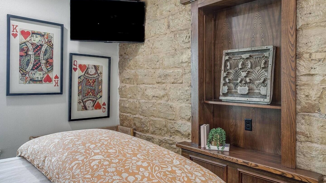 Photo of Bedroom in Granbury