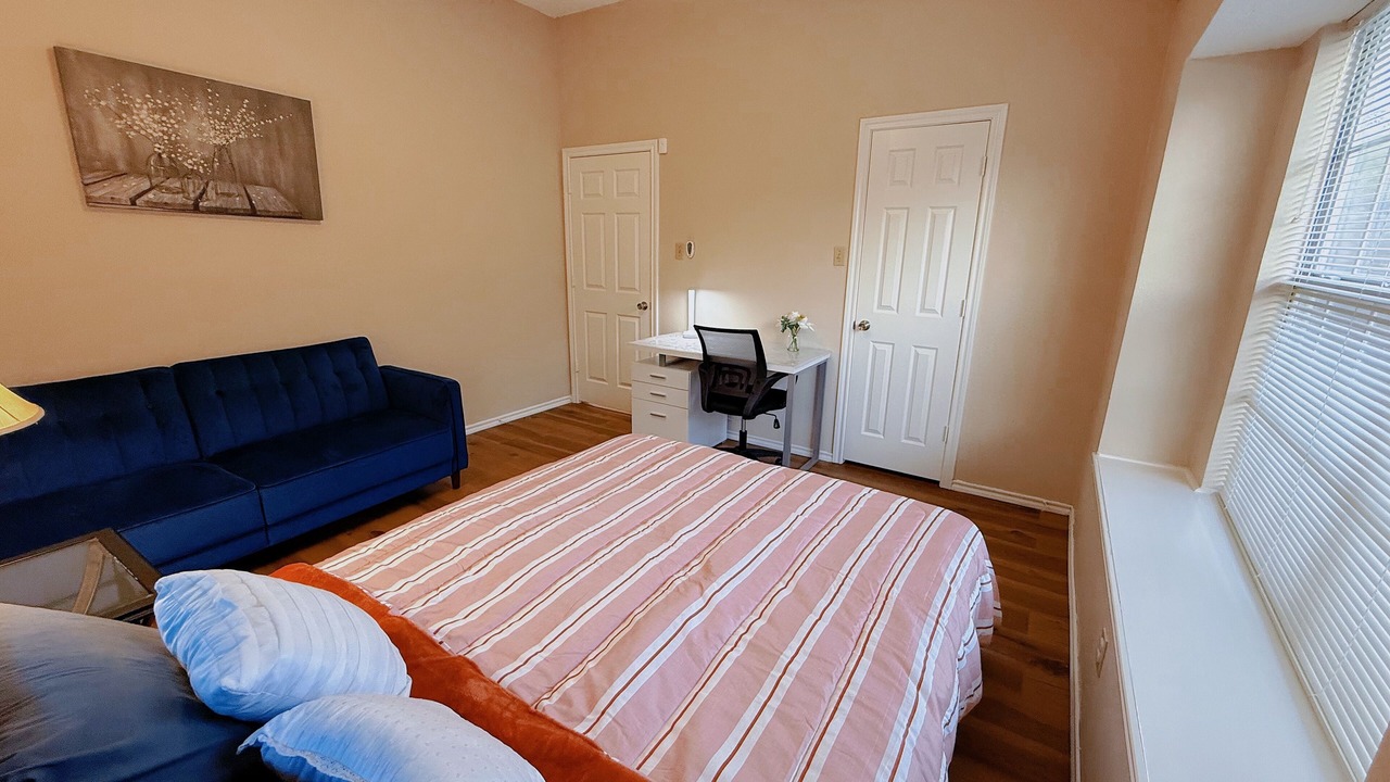Photo of Bedroom in South Arlington