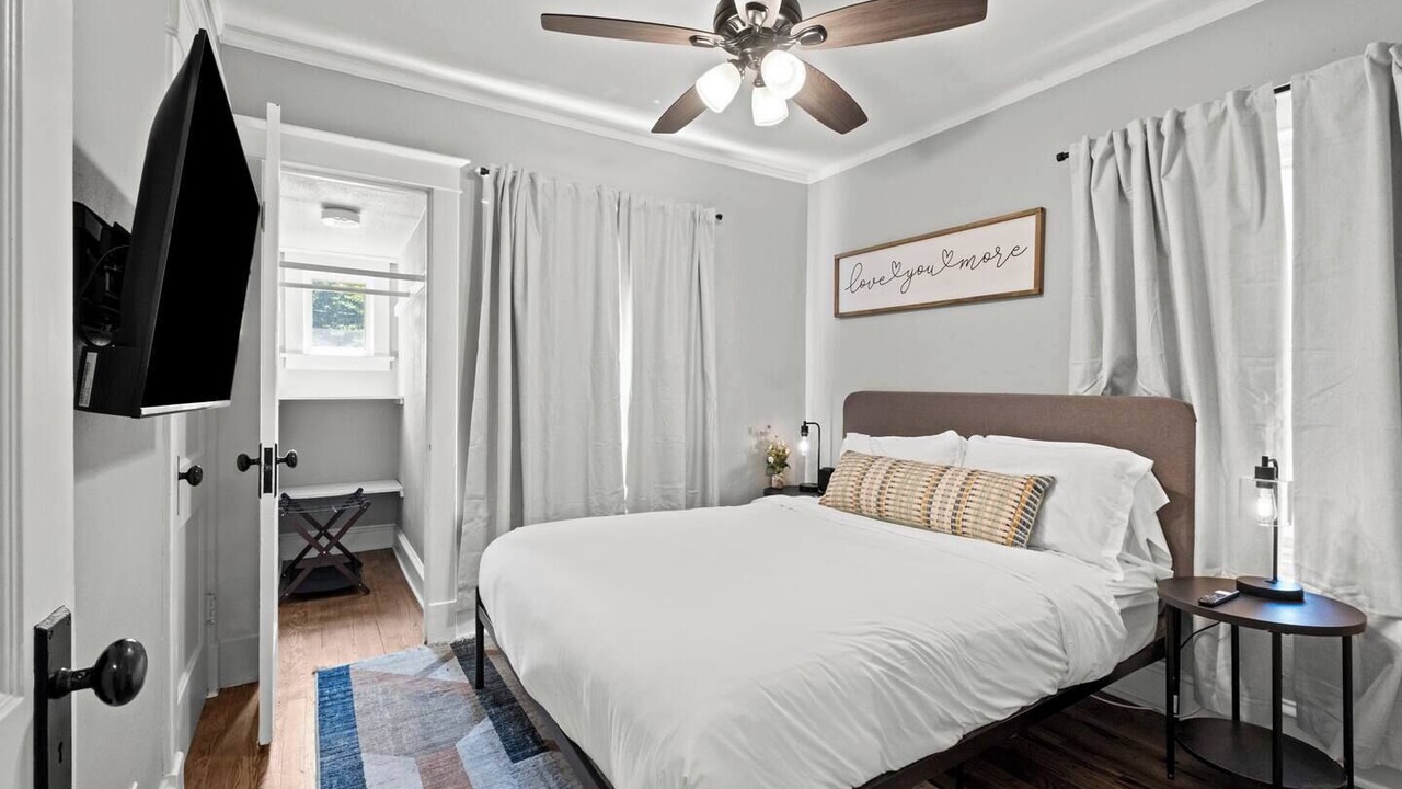 Photo of Bedroom in Kansas City