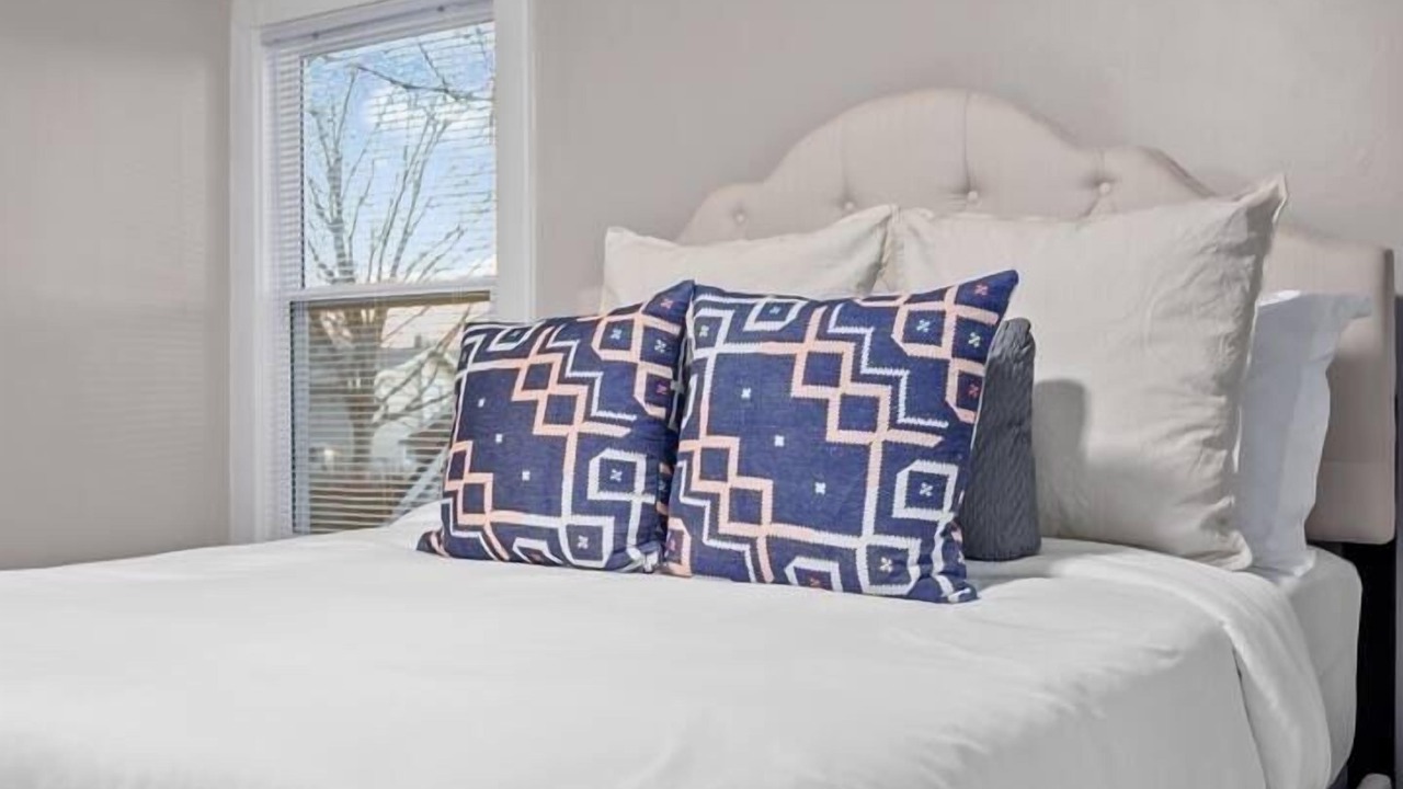 Photo of Bedroom in South Kansas City