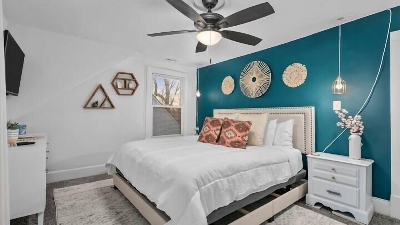 Photo of Bedroom in South Kansas City