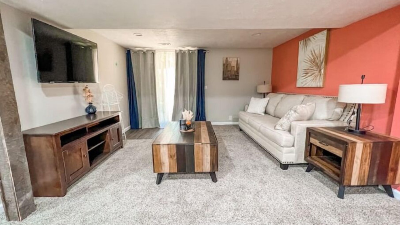 Photo of Livingroom in Millard