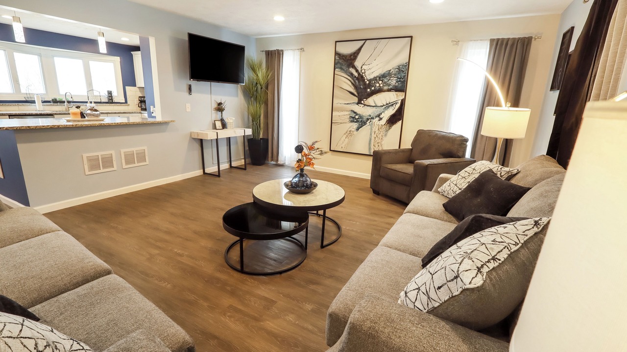 Photo of Livingroom in Millard