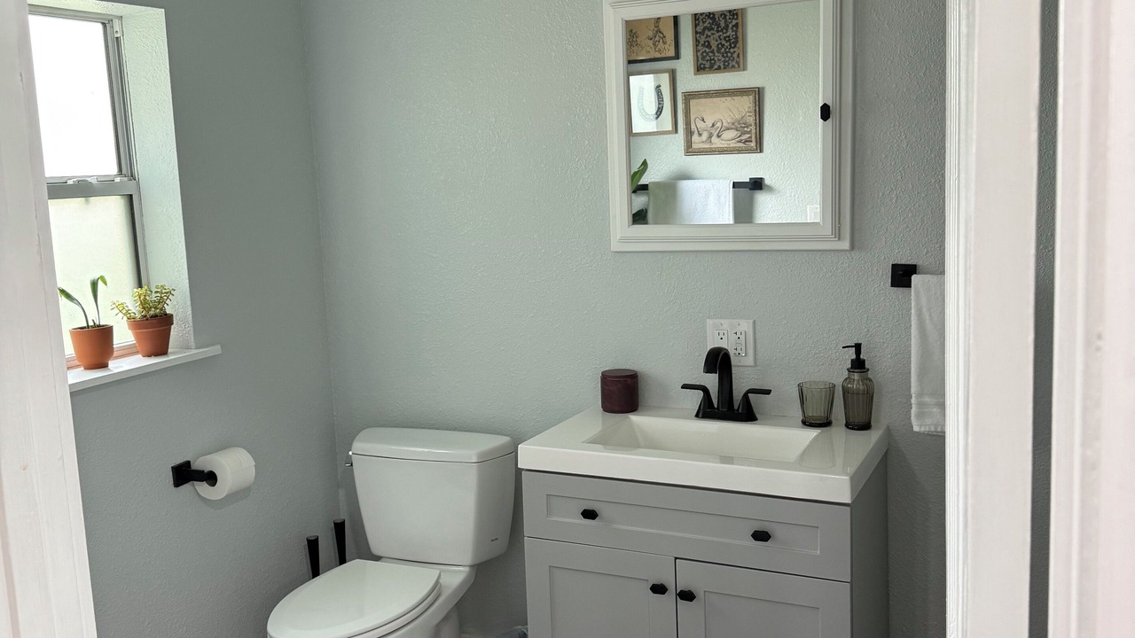 Photo of Bathroom in Roswell