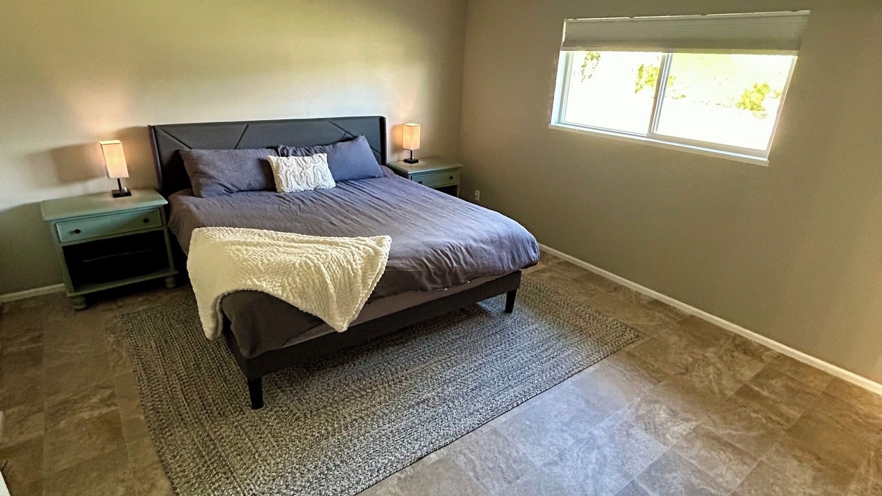Photo of Bedroom in Omak