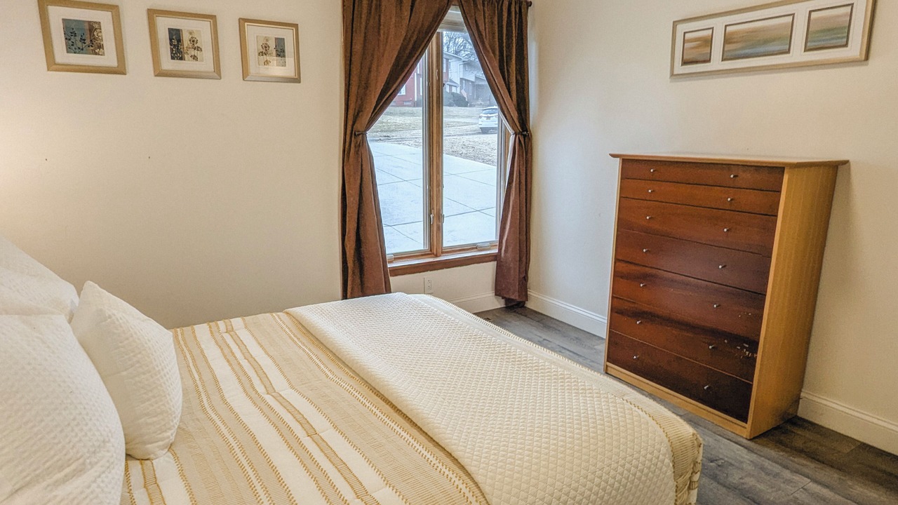 Photo of Bedroom in Des Moines
