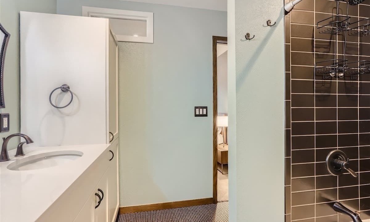 Photo of Bathroom in Lower Arapahoe