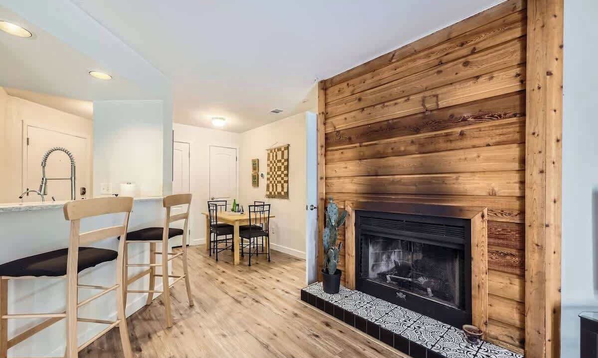Photo of Livingroom in Baseline Sub