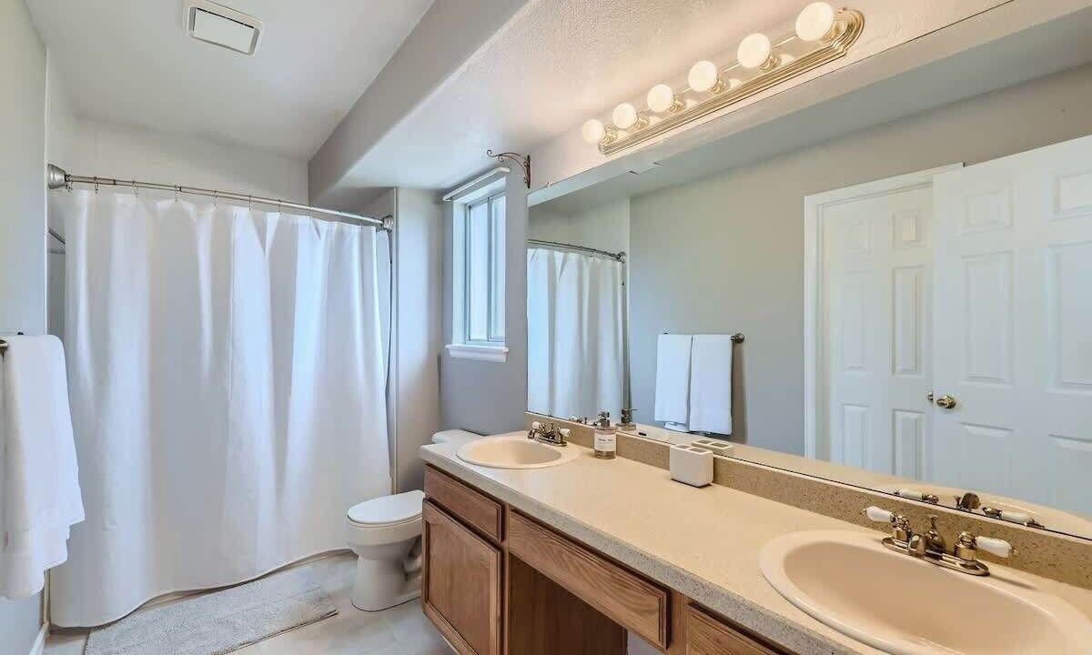 Photo of Bathroom in Broomfield