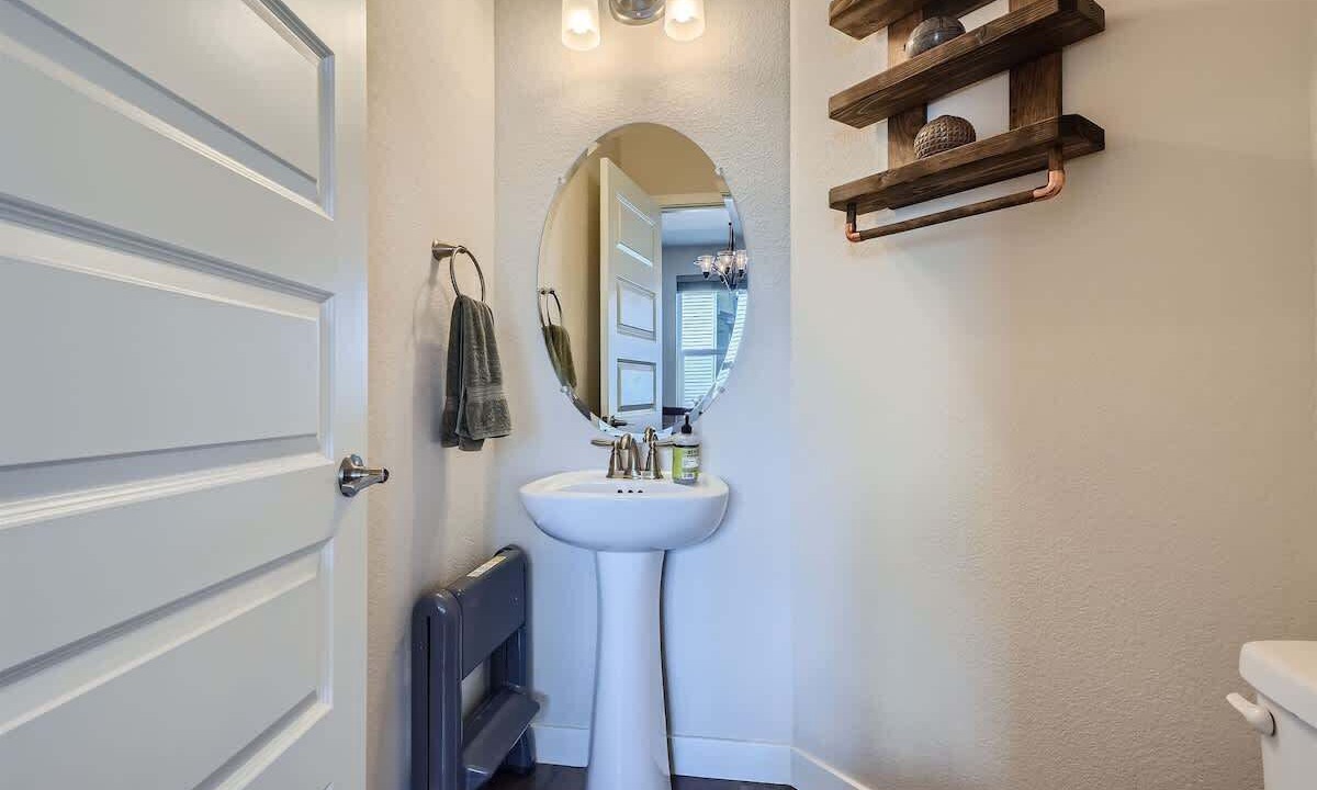 Photo of Bathroom in Broomfield