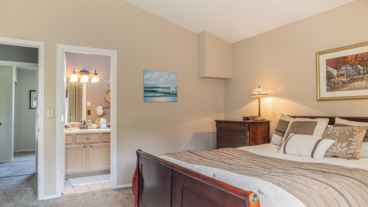 Photo of Bedroom in Latah Valley
