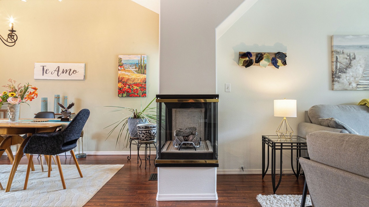 Photo of Livingroom in Latah Valley
