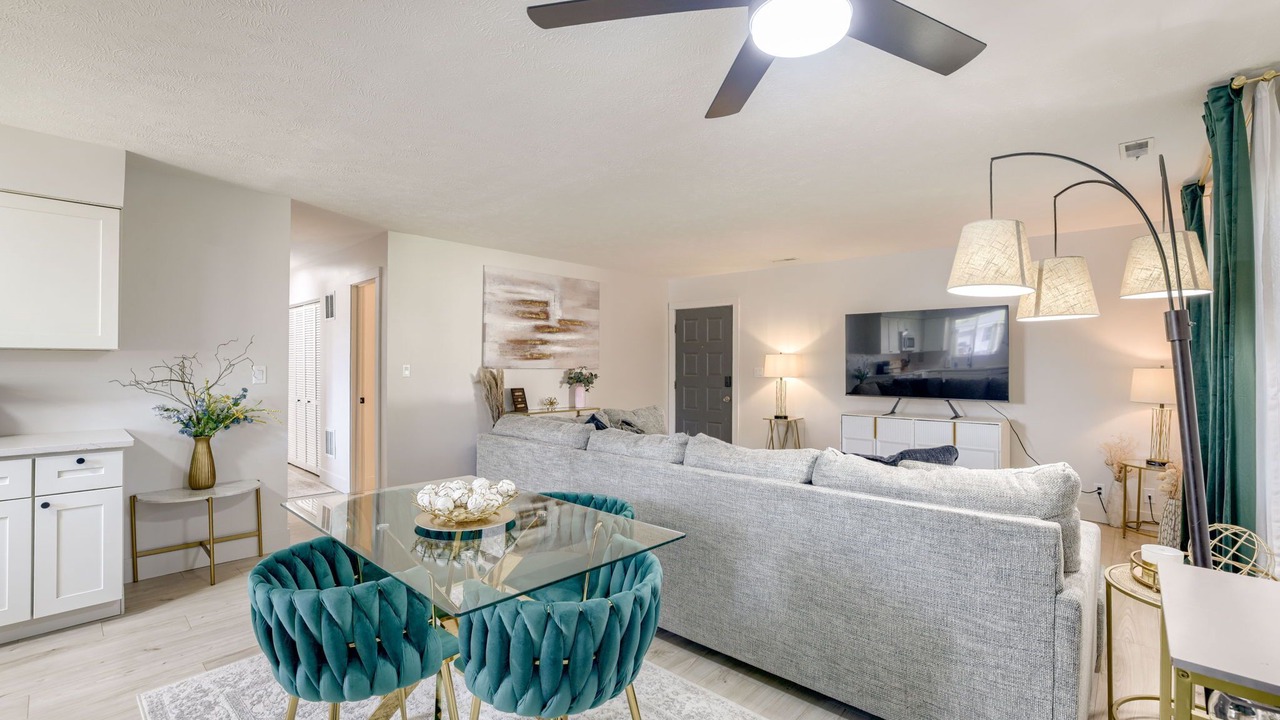 Photo of Livingroom in Lincoln