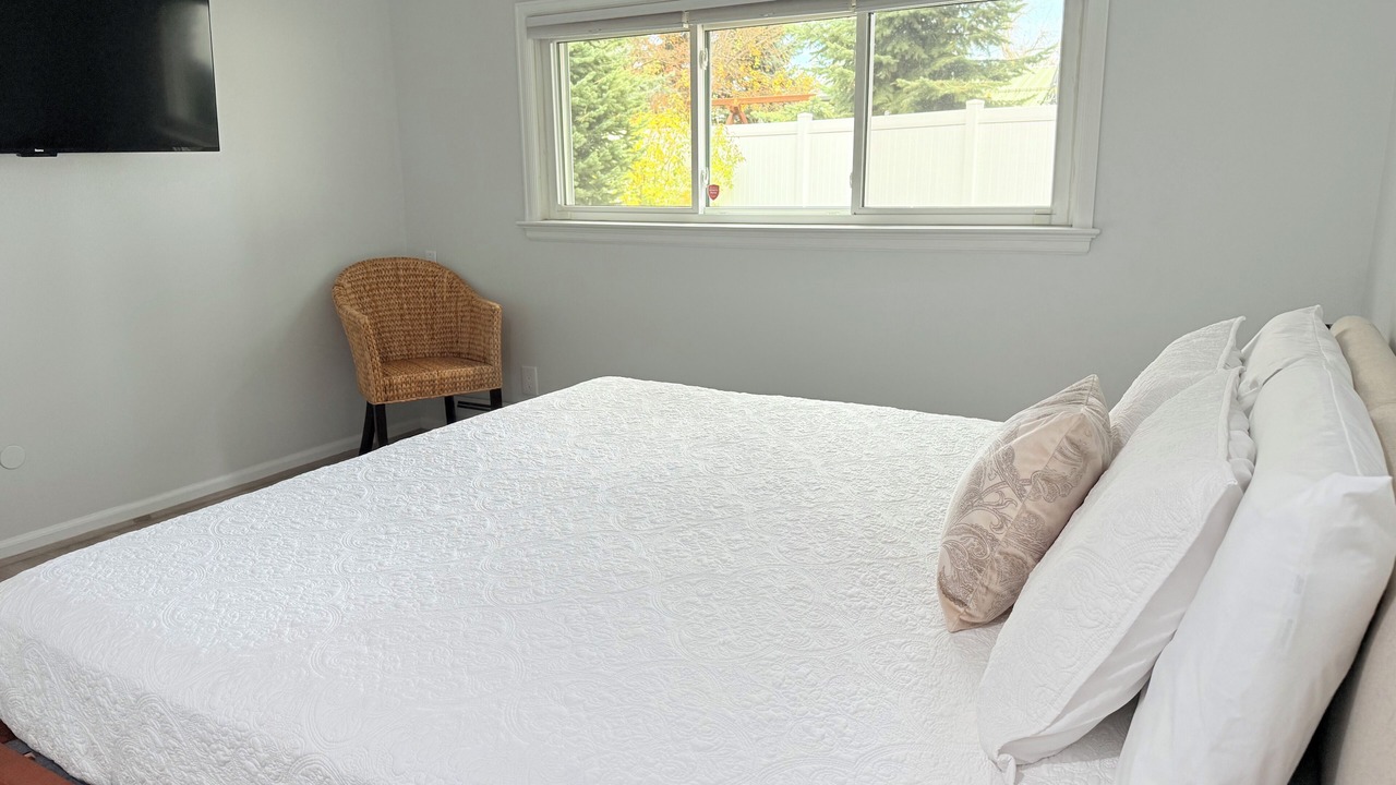 Photo of Bedroom in Aurora