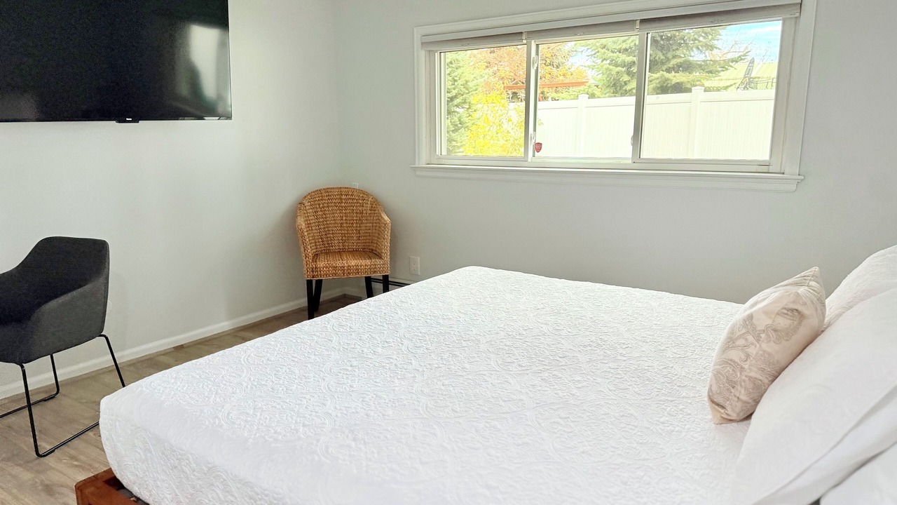 Photo of Bedroom in Aurora