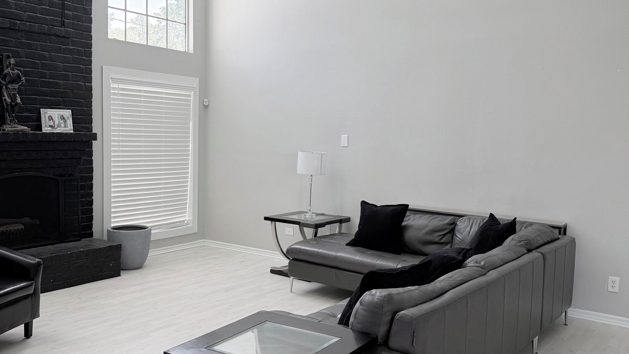 Photo of Livingroom in Barker
