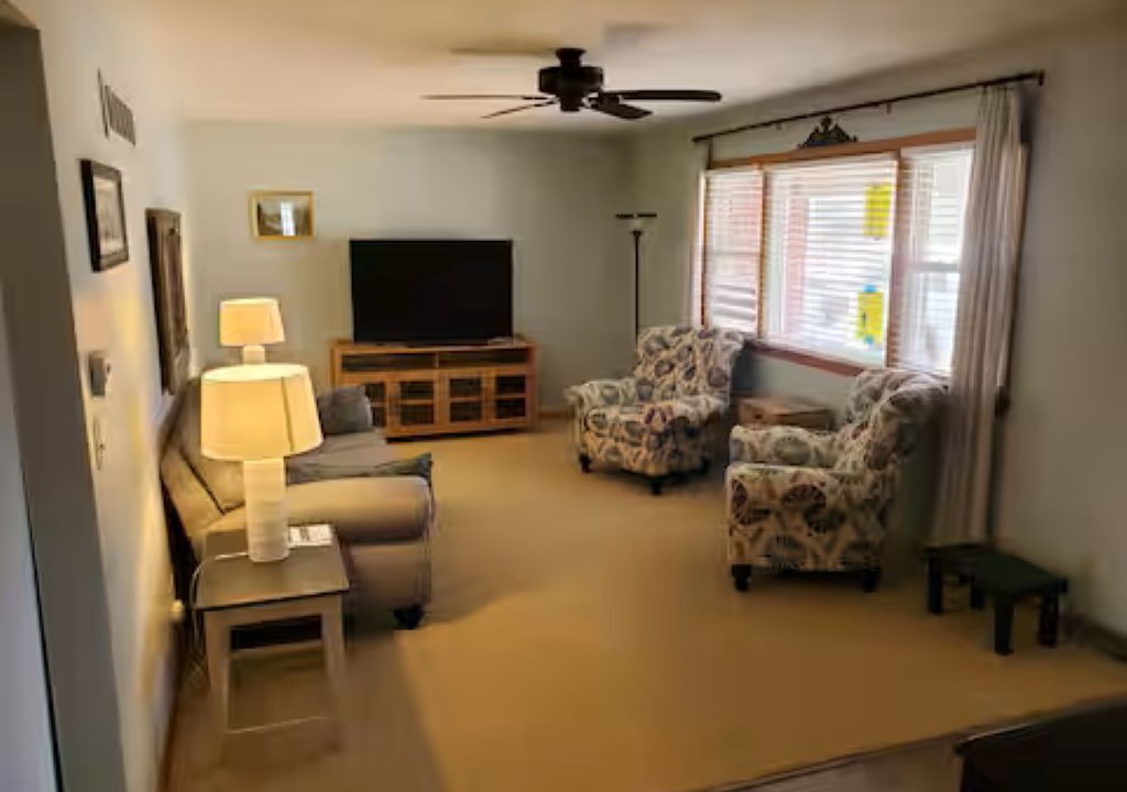 Photo of Livingroom in Excelsior Springs