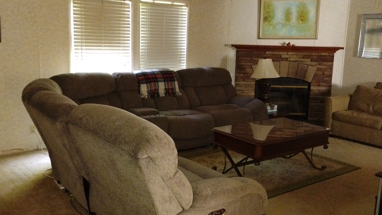 Photo of Livingroom in Board Camp