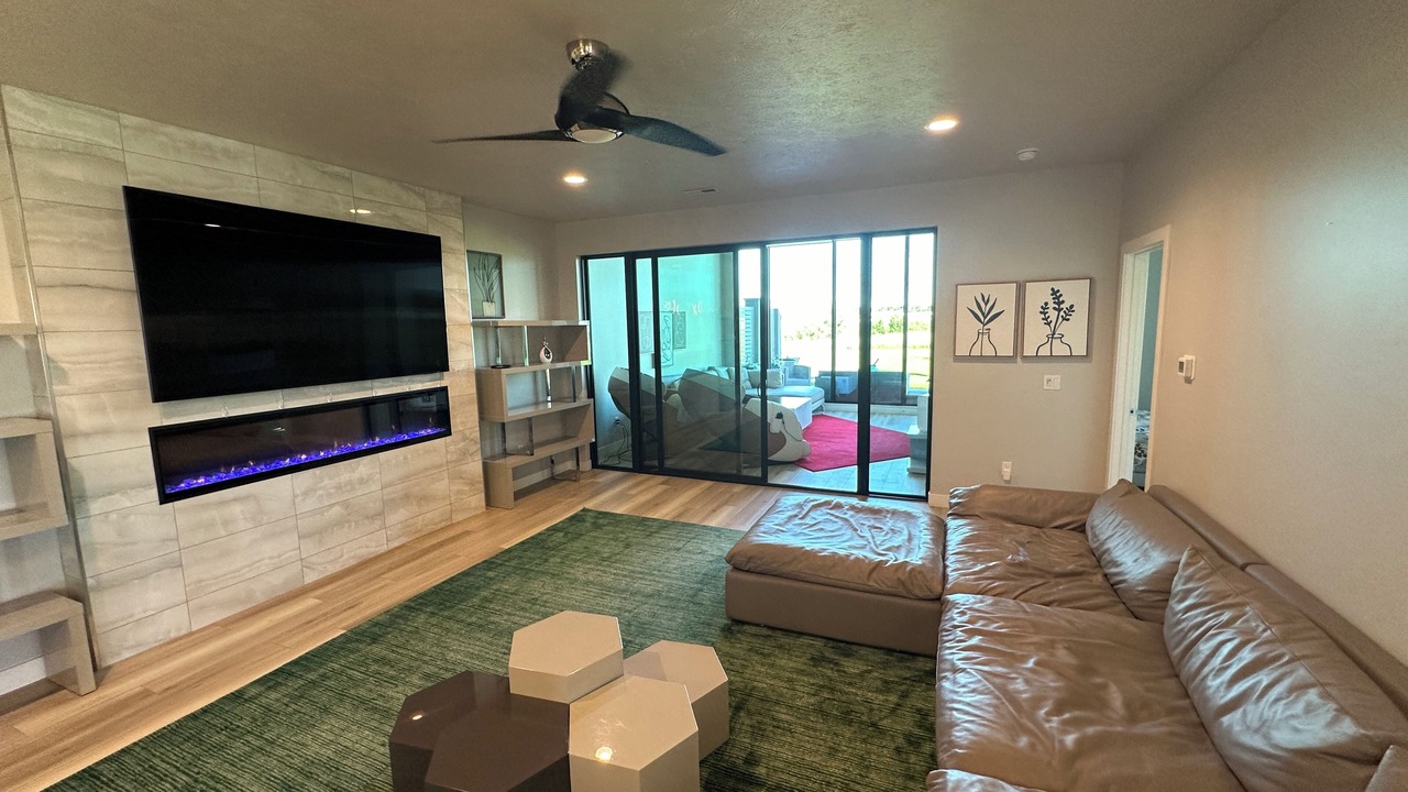 Photo of Livingroom in Madison County