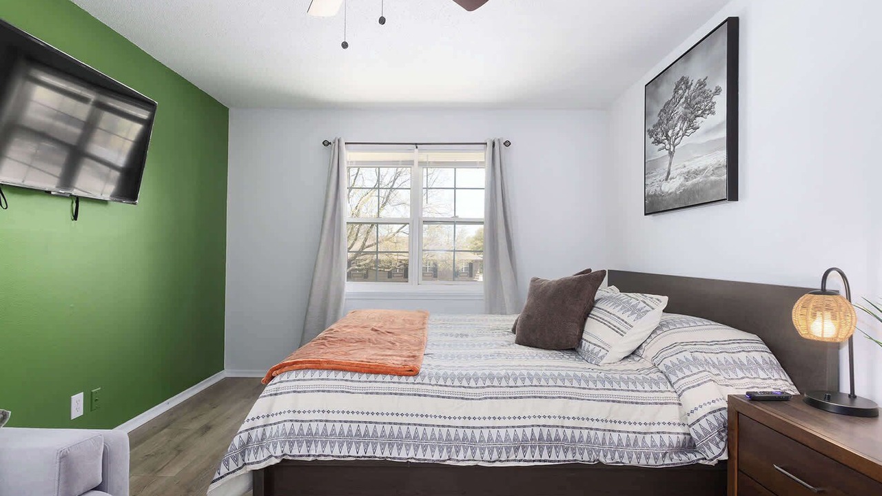 Photo of Bedroom in Lenexa