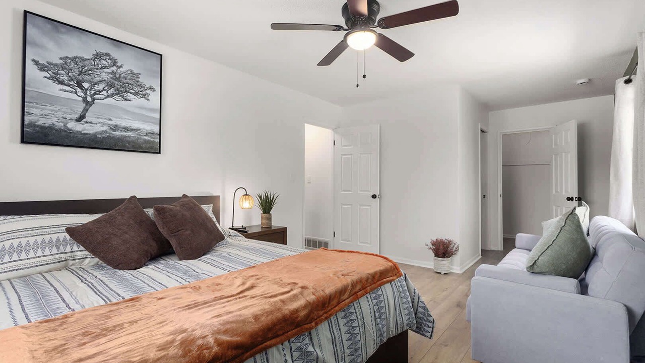 Photo of Bedroom in Lenexa