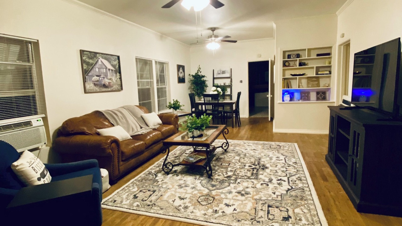 Photo of Livingroom in Electra